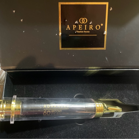 Used Apeiro Advanced 60 sec eye solution. Really gets rid of bags temporarily! - Picture 3 of 3